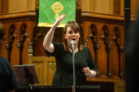 VIDEO: Rock Choir makes beautiful music in Perth - The Courier