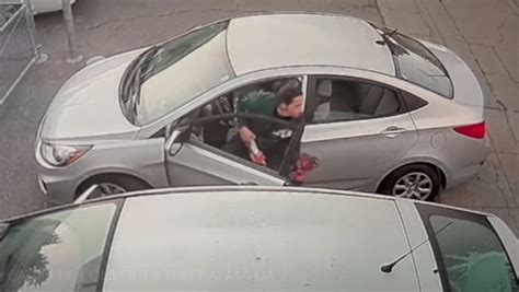 VIDEO: Suspect steals catalytic converter from Prius in Alameda