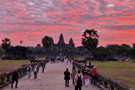 Viewing Sunrise At Angkor Half-Day Tour - wintechmobiles.com