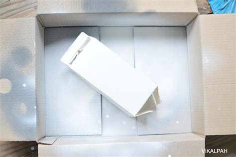 Vikalpah: Milk Carton craft - DIY school bus for kids - raincitystudios.com