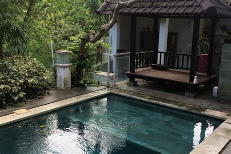 Villa Tepi Sungai - 6BR Luxury Private Pool Villa - Seminyak Sleeps 14 - balustradellc