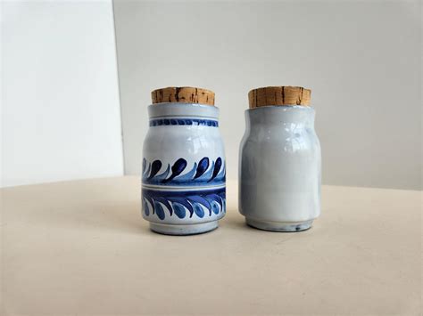 Vintage Ceramic Jars - 251 For Sale on 1stDibs - muktibox.com