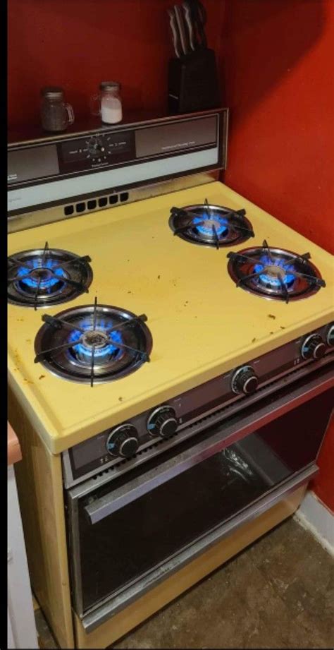 VINTAGE MONTGOMERY WARD GAS RANGE MODEL …