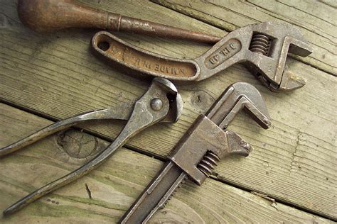 Vintage Old Tools - Antique & Used Second Hand … - muktibox.com