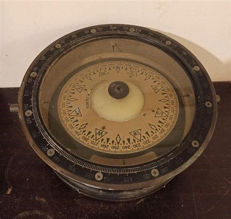 Vintage ship's compass - price guide and values - muktibox.com