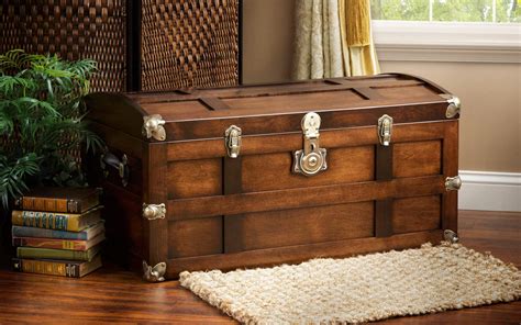 Vintage Steamer Trunks | Amish Craftsmen | Timeless … - balustradellc
