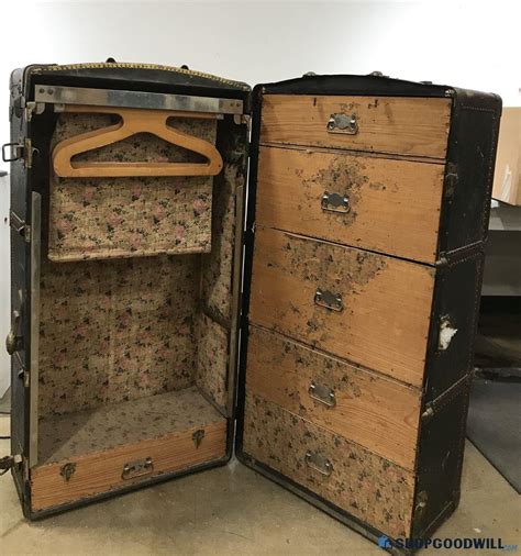 Vintage Steamer Trunks - Etsy - balustradellc