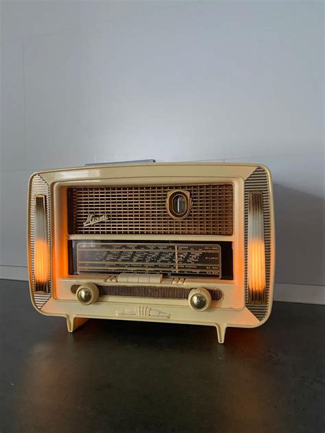 Vintage valve radio | Stuff for Sale - Gumtree - balustradellc