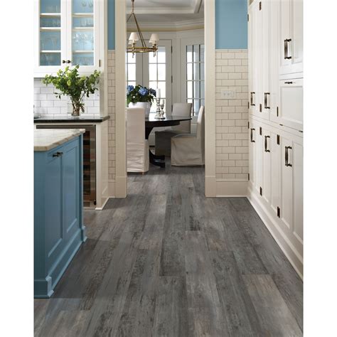 Vinyl Flooring Overview | Durable, Stylish & Waterproof - Shaw Floors - balustradellc