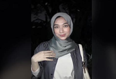 VIRAL ARTINYA Foto bugil seleb & foto gaya viral konten menarik cewek telanjang saat momen paling panas Kuota unduhan terbatas Activision COD Mobile image 1
