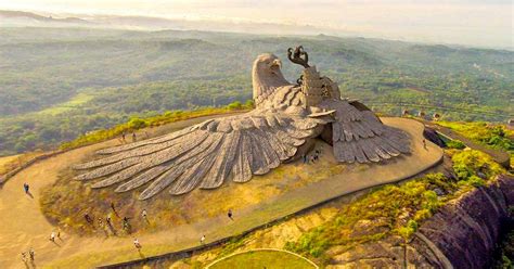 Visit the World’s Largest Bird Sculpture - Earth Travel … - balustradellc