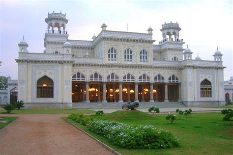 Visit These Historic Palaces During The … - raincitystudios.com