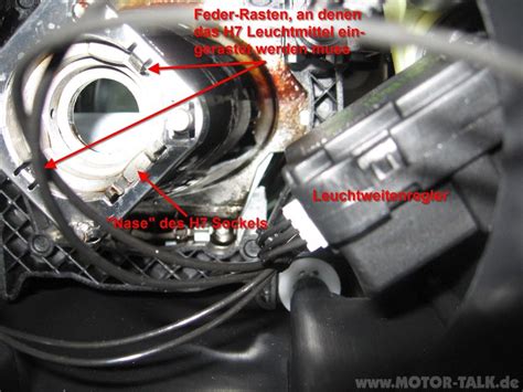 VW Passat B6 2005 (Typ 3C) – Lampentausch Abblendlicht