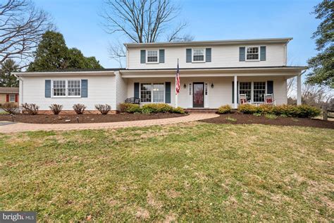 4 beds, 2 baths, 2448 sq. ft. house located at 2734 Calkins Rd, Oak Hill, VA 20171 sold for $680,000 on Sep 10, 2020. MLS# VAFX1147206. Beautifully maintained Money's Corner original owner home per... 