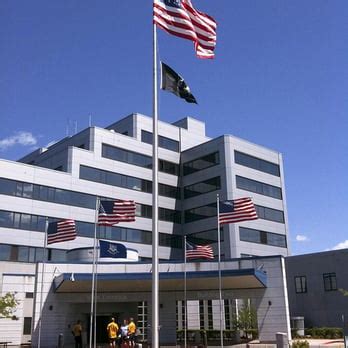 Va connecticut healthcare system. The VA Connecticut Healthcare System is a cornucopia of medical resources. It has a large medical center, in West Haven, and its faculty include … 