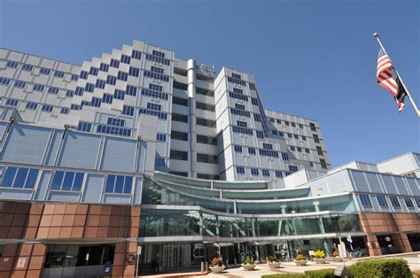 Va hospital portland. Building 18. Vancouver, WA 98661. Phone: 503-721-7860. Prompt 1 for Liver Transplant. Prompt 2 for Kidney Transplant. Prompt 3 for Living Donor - Kidney. Prompt 4 for All Other Organ. Toll Free/After Hours: 1-800-949-1004, Prompt 0 and ask for the Transplant Coordinator. Fax: 503-721-7943. 