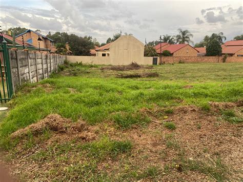 Vacant Land / Plot for Sale in Lyttelton Manor