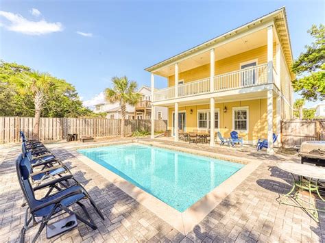 Vacasa florida.  Stay comfortably.  Browse thousands of professionally managed v...