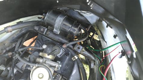 The popular GY6 150cc motor that is swapped into Honda Ruckuses and found in many common Chinese scooters is a carburetor operated engine. It comes standard with a CVK style carburetor usually in a 24mm or 26mm intake size. It is a great carb that is inexpensive, easy to maintain, and very forgiving in a variety of different climate conditions..