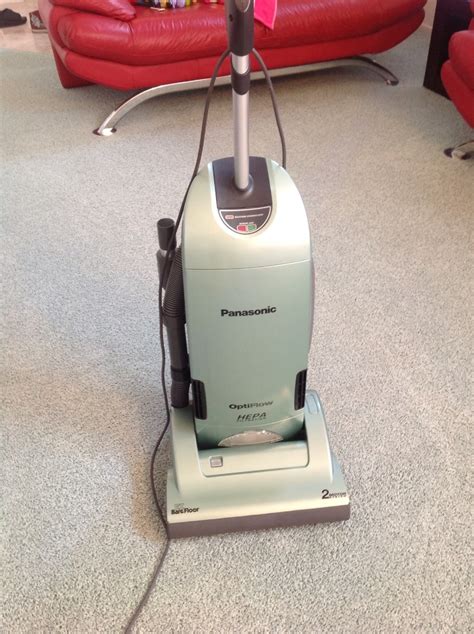 Vacuumland. Bissell tried to make a good vacuum twice in the past 20 years. 5770 sold for $250-300 USD. 16N5 sold for $190-250 USD. both where Dyson killers but price and the bad name of Bissell made them fail in the end . I still would not buy one. Photos... < > Photo 1 of 2 View Full Size. 
