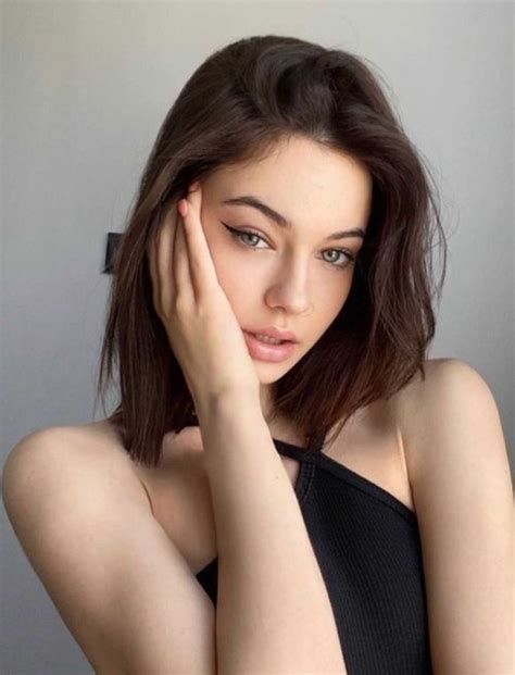 🍌 Valeriarelia Hot Girls Leaked (SEX) 105 Photos