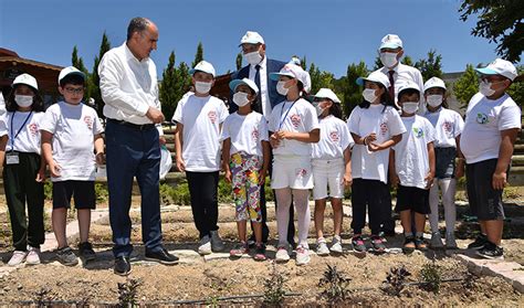 Vali Özkan Sille Tabiat Okulu’nu ziyaret etti .