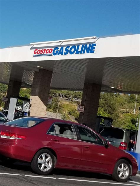Central Gas in Vallejo, CA. Carries Regular, Midgrade, Premi