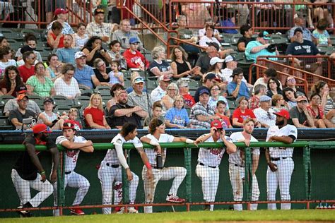 ValleyCats outgunned by Greys in front of sell-out crowd
