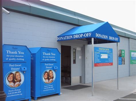Donation Stations Donation Bins Value Village Partner Stores Auto Donations Search Drop off clothing and small household items at an attended truck near you ... Big Blue Truck New Drop-Off Station. Redmond - QFC Redmond Bella Bottega. 8867 161st Ave NE Redmond, WA 98052. Learn More. Minimize Your Stuff. Maximize Your Impact.. 