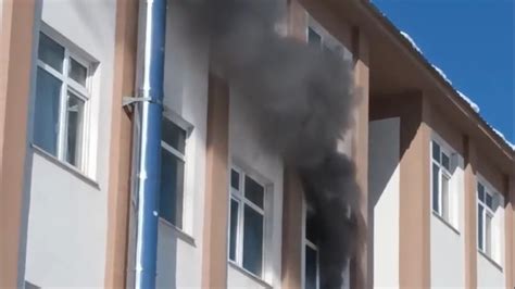 Van’da bir okulda yangın çıktı - Son Dakika Haberleri