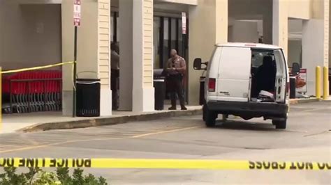 Van driver hospitalized after shooting at NW Miami-Dade shopping plaza; gunman at large