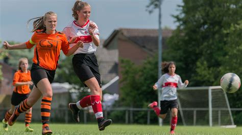 Vanavond speelden de vrouwen van... - Meidenvoetbal Wijhe