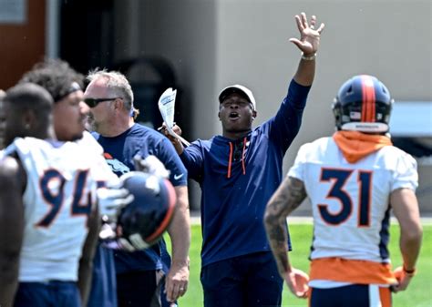 Vance Joseph looks to follow in Wade Phillips’ footsteps as former Broncos head coach turned defensive coordinator