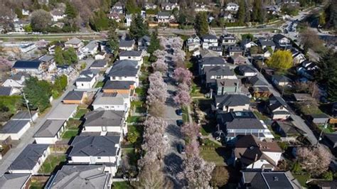 Vancouver housing market more balanced after spring and summer slowdown: board