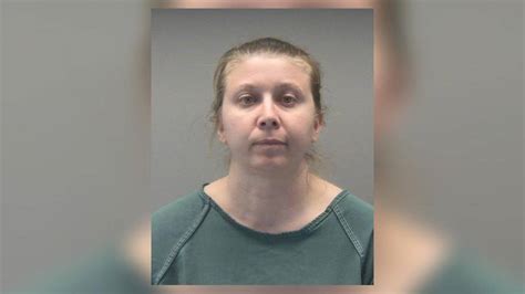 Vandalia woman faces felony charges in church threats