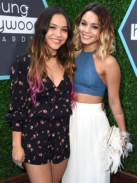 Vanessa hudgens anal fakes. .  ...