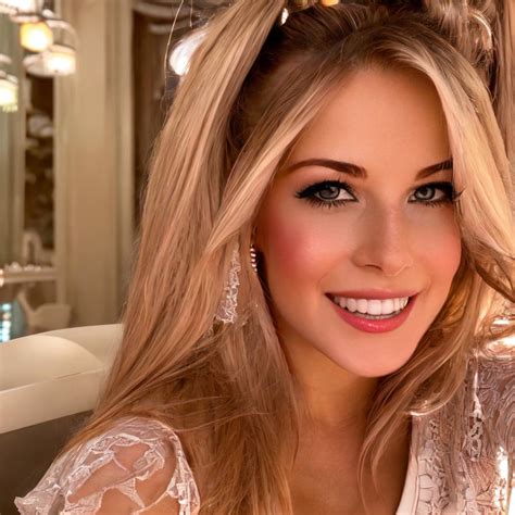 🍆 Vanessaquinn Cam Model Onlyfans Leak XxX 135 Photos