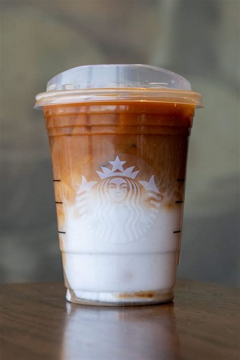 Vanilla bean latte at starbucks. This flavor-rich latte is made with real vanilla bean powder, shaken with coconutmilk, ice and then topped with our subtly-smooth Starbucks® Blonde … 