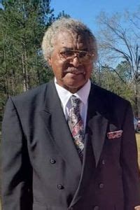 Mr. Mallie Long Jr., of Marianna, Florida transitioned from life temporal to life eternal on Friday, September 1, 2023, in Marianna, Florida. Homegoing Celebration of Life services will be held on Saturday, September 9, 2023, at 3:00 PM from the sanctuary of New Hope Missionary Baptist Church located at 3996 Wintergreen Road in Greenwood .... 
