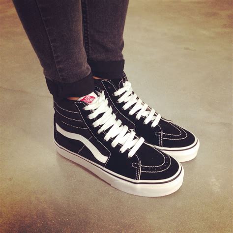 Vans old skool high top. Things To Know About Vans old skool high top. 