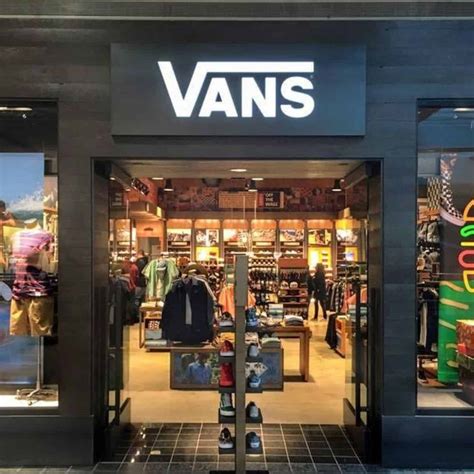 Vans store return policy. With the rise of e-commerce, online shopping has become more popular than ever. However, there may be times when you need to return an online order for various reasons. The first s... 