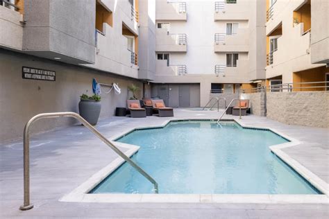 Vantage hollywood apartments. Los Angeles, CA Homes For Sale. Los Angeles, CA apartments For Rent. Los Angeles, CA houses For Rent. Find your new home at Hollywood Apartments located at 1324 N Poinsettia Pl, Los Angeles, CA 90046. Check availability now! 