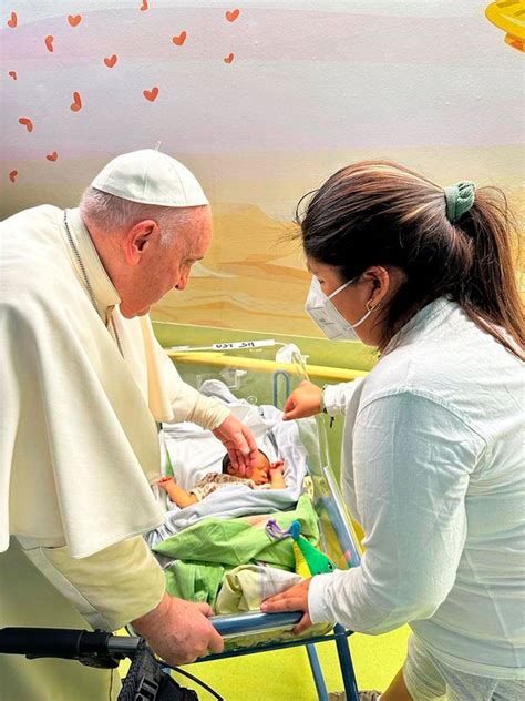 Vatican: Pope spends 2nd night ‘serenely’ in hospital