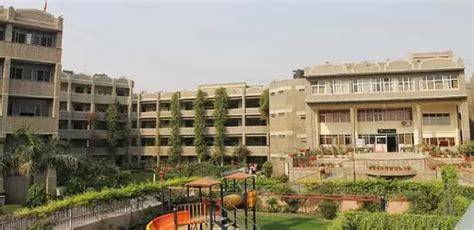 Veda Vyasa DAV Public School New Delhi - StudyDesire