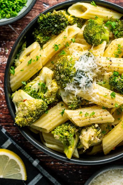 Vegan Broccoli Pasta - Loving It Vegan