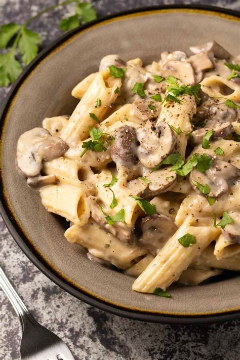 Vegan Recipes on Instagram: "Creamy Mushroom Pasta by …