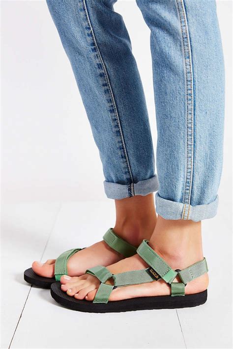 Vegan Sandals: Cute & Comfortable Brands to Satisfy You This …