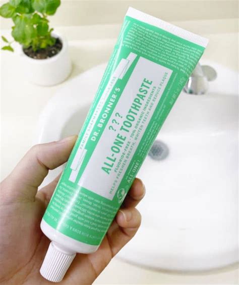 Vegan toothpastes that don