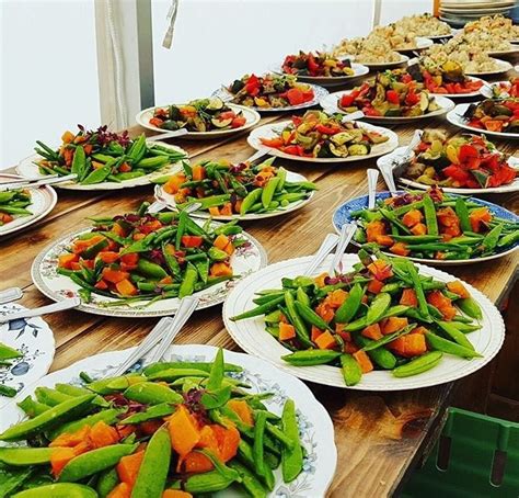 Vegetarian catering. 1. YLS Catering’s Vegetarian Menus; 2. Ronnie Kitchen’s Vegetarian Catering Service; 3. Yeh Lai Siang Vegetarian Catering Service; 4. Bellygood by Tung … 