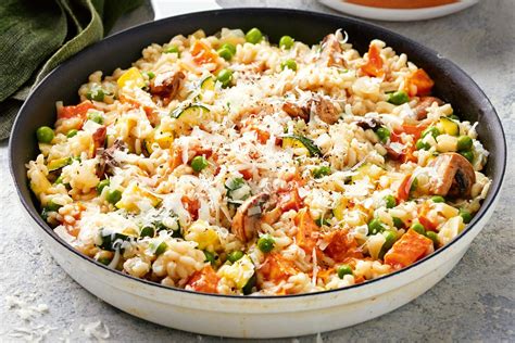 Vegetarian risotto recipe. Oct 7, 2017 ... Ingredients · 2 tbsp oil, divided · 1 medium onion, diced · 1 small aubergine (eggplant), cut into 1cm dice · 1 bell pepper, diced (I us... 